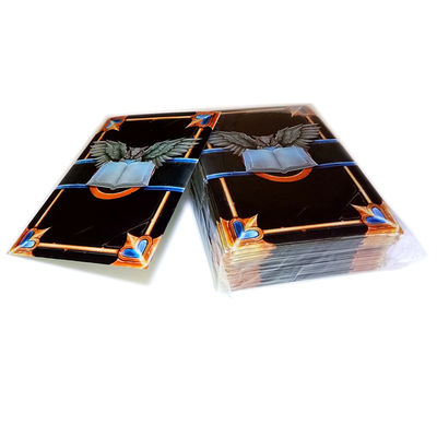 Manchas de tarjetas de juego claras o personalizadas La necesidad de tener para cualquier coleccionista de tarjetas deportivas