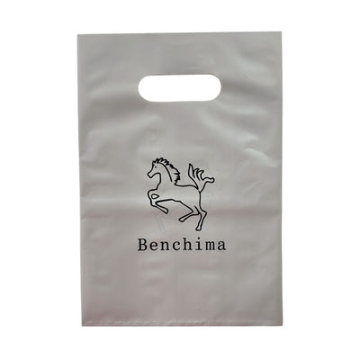 Bolsa de compras de LDPE opaca con mango cortado en forma de muesca Bolsa de compras de plástico de venta minorista Logotipo personalizado